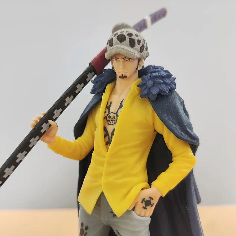 "One Piece Trafalgar Law DXF 20cm PVC Figure"