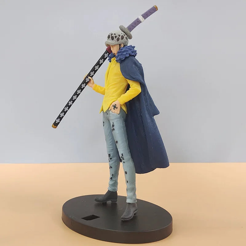 "One Piece Trafalgar Law DXF 20cm PVC Figure"
